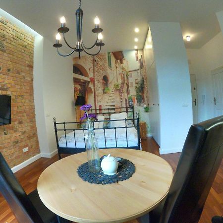 Apartamenty Apartlux Poznan Ngoại thất bức ảnh